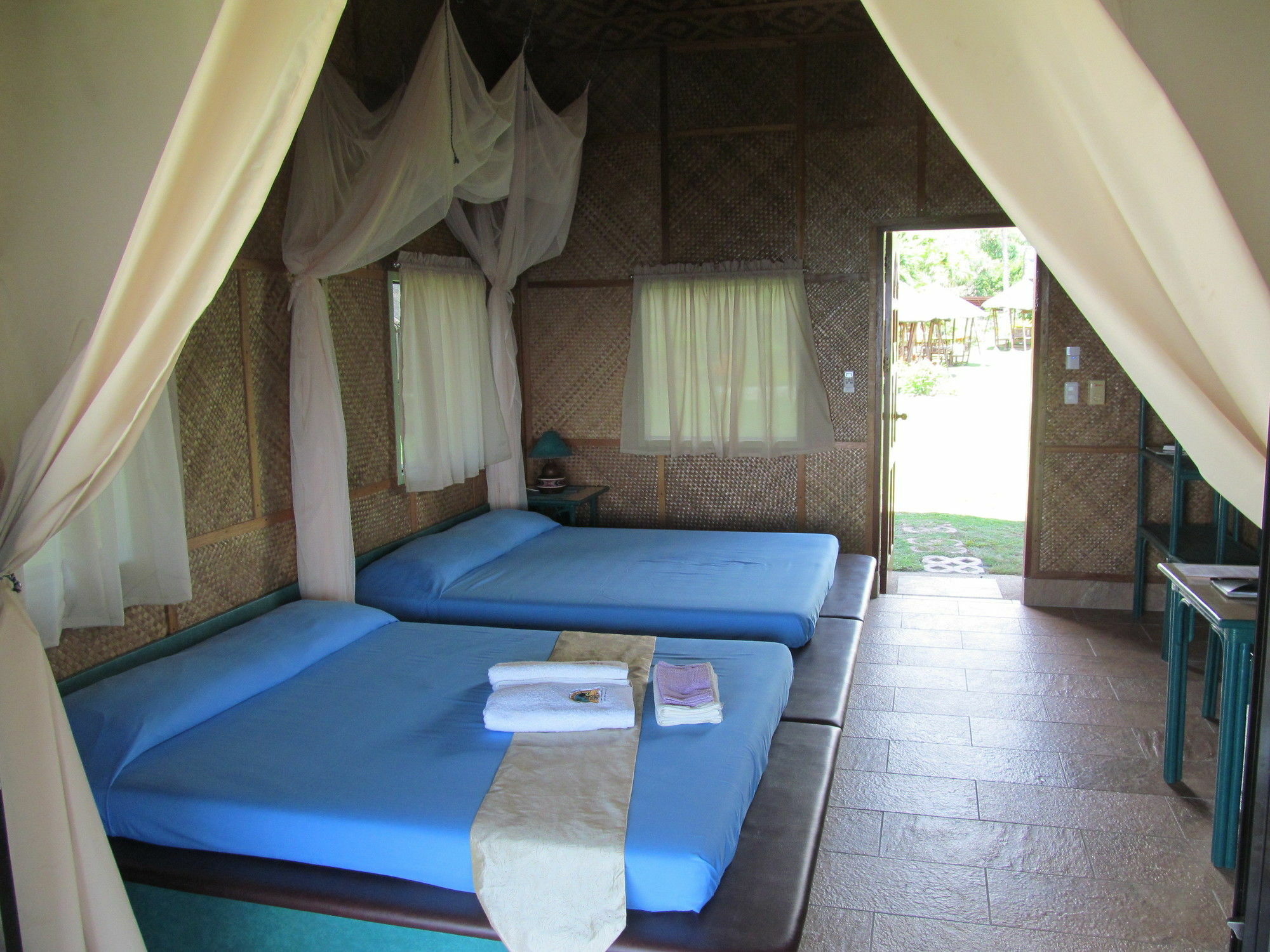 Parrot Paradise Resort Boljoon Buitenkant foto